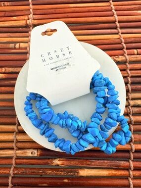 Crazy Horse Bright Blue Semi-Precious Chip Stretch Bracelet Set NWT